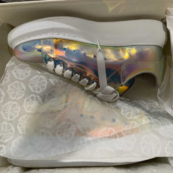 Alexander McQueen White Sneakers - Picture 2 of 11